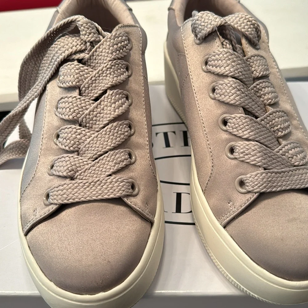 Steve Madden Beige/Taupe Platform Sneakers - Picture 2 of 6